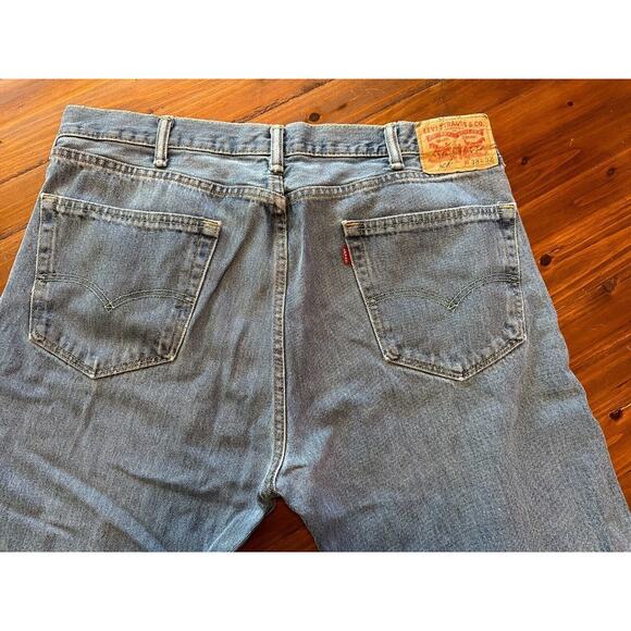 Levis 505 Regular Fit Jeans 38x32 Blue Light Wash, Distressed - Picture 5 of 9